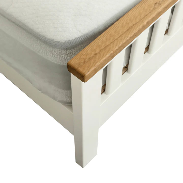 Stoven Bedframe, Queen