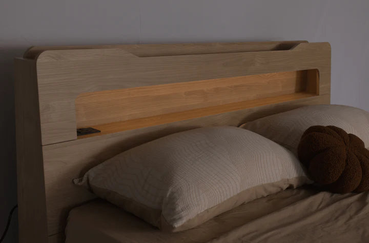 Doria Storage Bedframe, Queen, Oak
